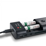 Univerzálna nabíjačka Delta Travel pre Li‑iónové batérie AA/AAA, USB‑C Univerzálna nabíjačka Delta Travel pre Li‑iónové batérie AA/AAA, USB‑C