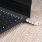 USB kľúč C-Laeta, Type-C USB 3.1/USB 3.0, 32 GB, 40 MB/s, strieborný USB kľúč C-Laeta, Type-C USB 3.1/USB 3.0, 32 GB, 40 MB/s, strieborný