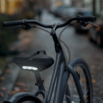 Poťah na sedlo bicykla, polstrovaný, reflexný, pre sedlá s približne 23 cm