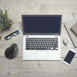 Vertikálna ergonomická bezdrôtová myš EMW-500L, pre ľavákov, čierna