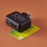 Rýchlonabíjačka, 4x USB-A, 33 W, čierna