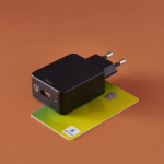 Rýchla USB nabíjačka QC 3.0, 19,5 W