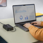 USB nabíjačka GaN, 5 portov, 4x USB‑C + USB‑A, PD, 240 W