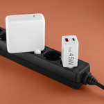 Rýchla USB nabíjačka GaN USB-C + USB-A, PD/QC, 45 W Rýchla USB nabíjačka GaN USB-C + USB-A, PD/QC, 45 W