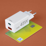 Rýchla USB nabíjačka GaN USB-C + USB-A, PD/QC, 45 W Rýchla USB nabíjačka GaN USB-C + USB-A, PD/QC, 45 W