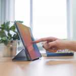 Fold Clear, puzdro pre Apple iPad 10,9 (10. generácia 2022), orgovánové