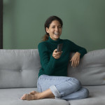 Univerzálny ovládač TV IR, solárny, 8 zariadení, učenie, app tlačidlá Univerzálny ovládač TV IR, solárny, 8 zariadení, učenie, app tlačidlá
