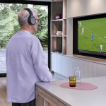 Televízne slúchadlá, Over‑Ear, 2,4 GHz dongle + Bluetooth®, hlasitosť