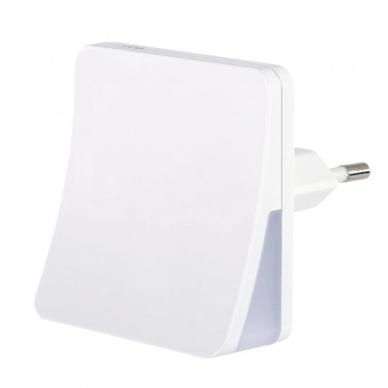 LED nočné svetlo Edge do zásuvky, nočný senzor, teplé svetlo