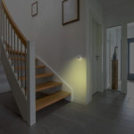 LED nočné svetlo Edge do zásuvky, nočný senzor, teplé svetlo