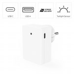 LED nočné svetlo do zásuvky, USB‑A + USB‑C, senzor súmraku
