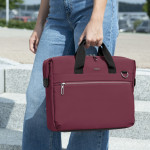 Ultimate, taška na notebook, pre uhlopriečku 34-36 cm (13,3-14,1), červená Ultimate, taška na notebook, pre uhlopriečku 34-36 cm (13,3-14,1), červená